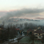 Spada liczba kopciuchów w “obwarzanku” Krakowa – KAS podał najnowsze dane